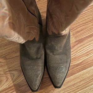 Justin Boots vintage rough out suede 12 D like new